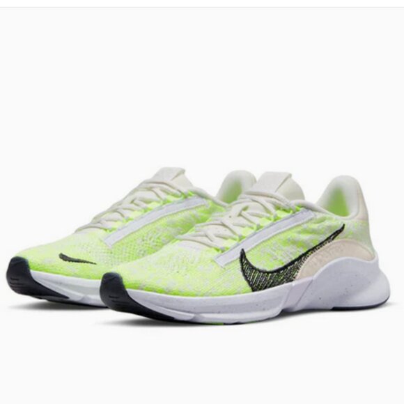 NIKE SuperRep Flyknit Go 3